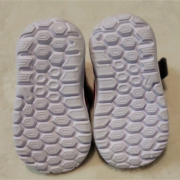 NIKE FLEX EXPERIENCE BABY/NEWBORN SIZE 3C GRAY/RED SHOES - EUC - Picture 6 of 6